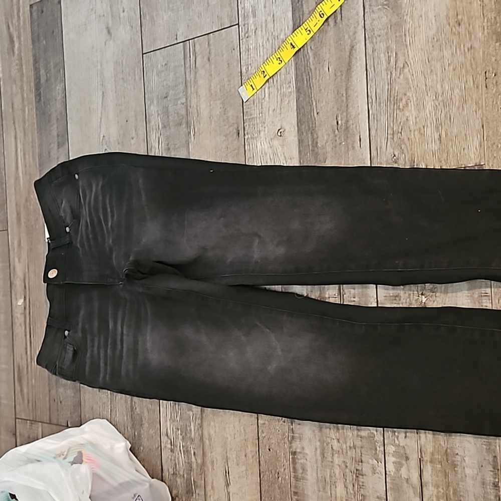 Redy size 23 jeans. High rise skinny. Full length. Fitted through thigh.